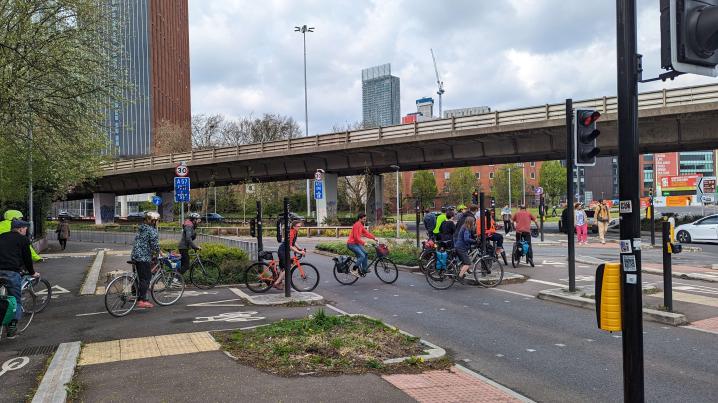 Walk Ride Walk Ride invites Stockport councillors and officers on an ...