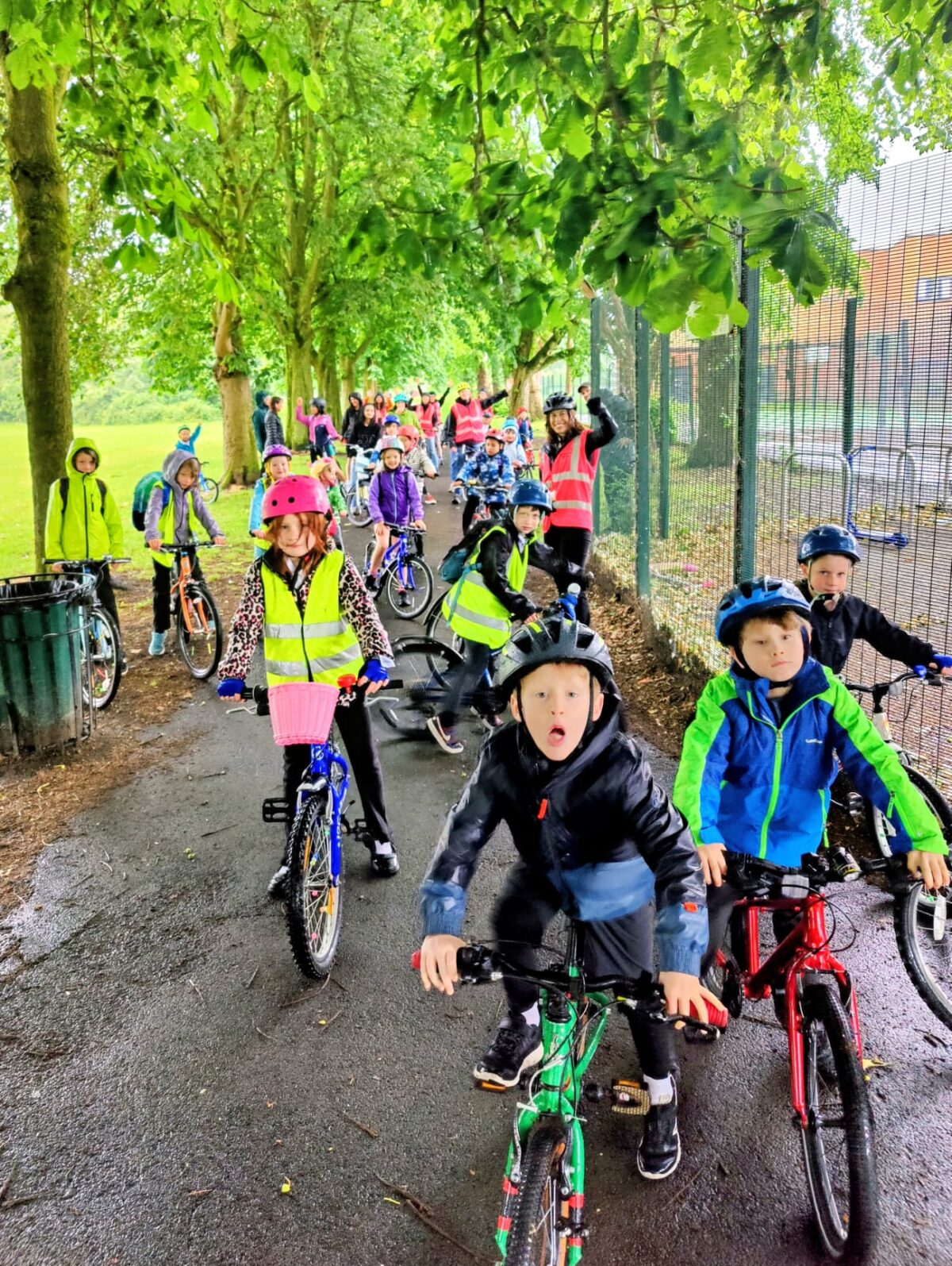 Picture of a group of children on bikes taking part in a bike bus